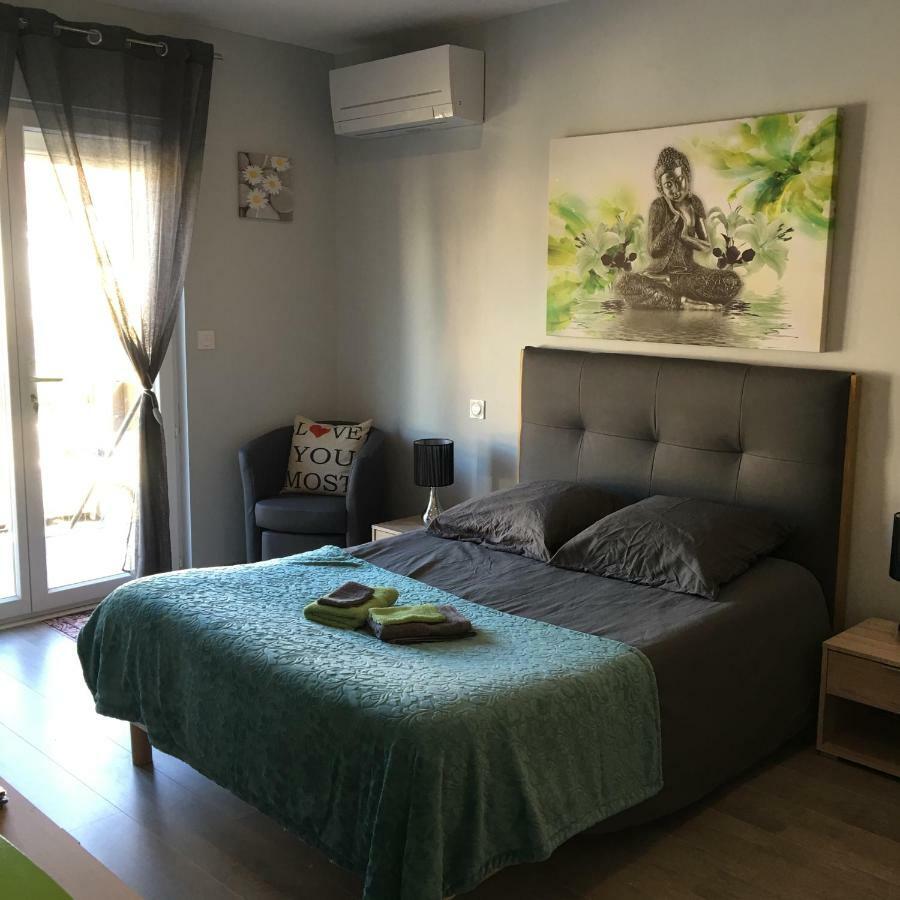 Chambres De Valerie Сен-Сиприен Экстерьер фото