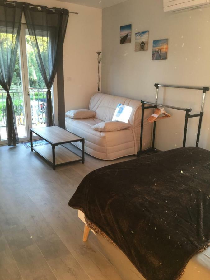Chambres De Valerie Сен-Сиприен Экстерьер фото